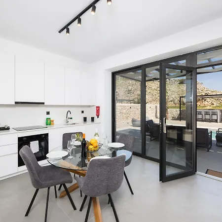 11 Satori * Kolímbia